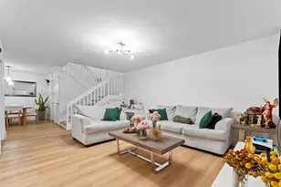 806 SW 119th Way, Davie, FL 33325 - Photo 3