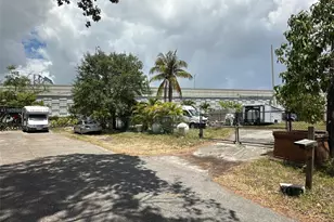 727 NW 43rd Ct, Oakland Park, FL 33309 - Photo 1