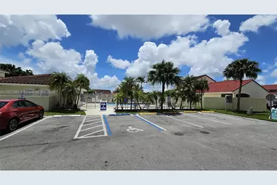 1105 San Remo Cir, Homestead, FL 33035 - Photo 11