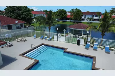 1105 San Remo Cir, Homestead, FL 33035 - Photo 47