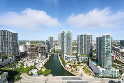 31 SE 5th St #4021, Miami, FL 33131 - Photo 1