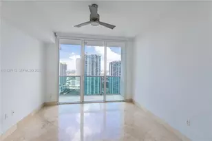 31 SE 5th St, Miami, FL 33131 - Photo 9