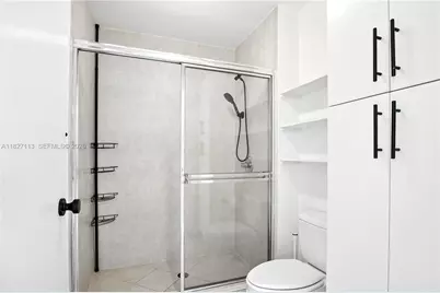 31 SE 5th St #4021, Miami, FL 33131 - Photo 7