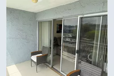 9365 Fontainebleau #E236, Miami, FL 33172 - Photo 9