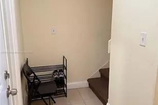 9365 Fontainebleau, Miami, FL 33172 - Photo 17