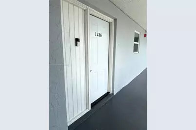 9365 Fontainebleau #E236, Miami, FL 33172 - Photo 7