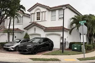 8513 NW 109th Ct, Doral, FL 33178 - Photo 3