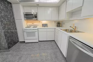 2030 S Ocean Dr, Hallandale Beach, FL 33009 - Photo 27