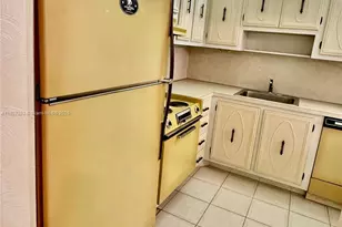 5641 SW 2nd Ct, Margate, FL 33068 - Photo 7