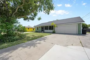 6015 Raintree, Fort Pierce, FL 34982 - Photo 3