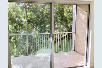 1100 NW 87th Ave #304, Coral Springs, FL 33071 - Photo 11
