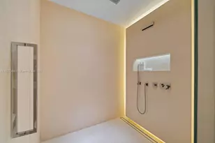 102 24th St, Miami Beach, FL 33139 - Photo 21