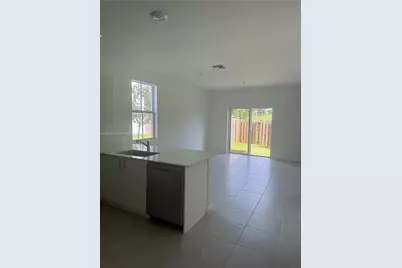 11931 NW 47th Mnr, Coral Springs, FL 33076 - Photo 5