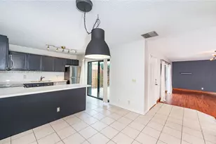 2536 Camelot Ct, Cooper City, FL 33026 - Photo 9