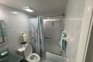 5199 NW 7th St, Miami, FL 33126 - Photo 21