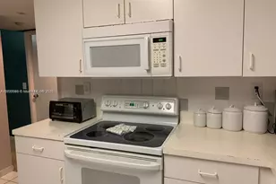 3300 NE 191st St, Aventura, FL 33180 - Photo 5