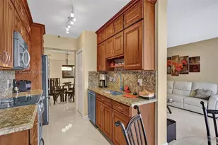 7400 Radice Ct, Lauderhill, FL 33319 - Photo 9