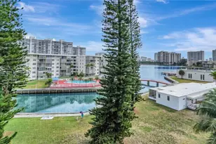 2905 Point E Dr, Aventura, FL 33160 - Photo 23