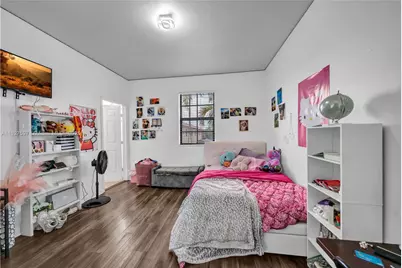 3574 W 88th Ter, Hialeah, FL 33018 - Photo 23