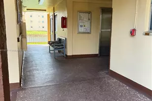 8880 Sunrise Lakes Blvd, Sunrise, FL 33322 - Photo 39