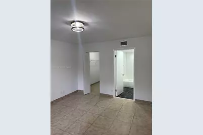 8100 Geneva Ct #142, Doral, FL 33166 - Photo 7
