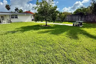 9740 Sterling Dr, Cutler Bay, FL 33157 - Photo 11
