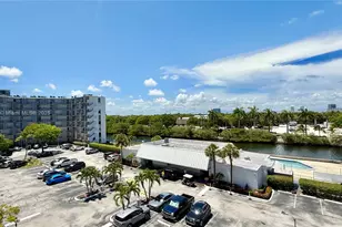 3475 N Country Club Dr, Aventura, FL 33180 - Photo 31