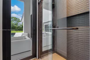 1520 SW 149th Terrace, Davie, FL 33326 - Photo 31