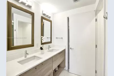 16385 Biscayne Blvd #403, North Miami Beach, FL 33160 - Photo 11