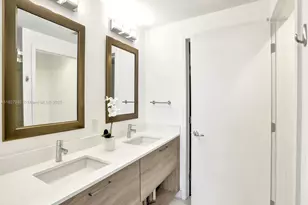 16385 Biscayne Blvd, North Miami Beach, FL 33160 - Photo 11