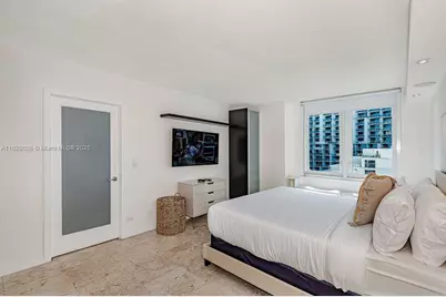 2301 Collins Ave #705, Miami Beach, FL 33139 - Photo 25