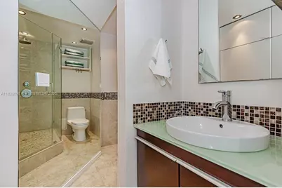 2301 Collins Ave #705, Miami Beach, FL 33139 - Photo 21
