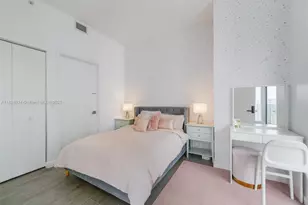 45 SW 9th St, Miami, FL 33130 - Photo 13