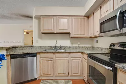 1280 S Alhambra Cir #2206, Coral Gables, FL 33146 - Photo 9