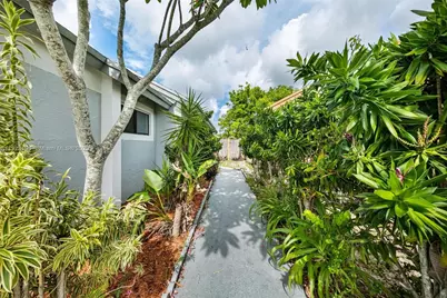 620 Laurel Way, North Lauderdale, FL 33068 - Photo 25