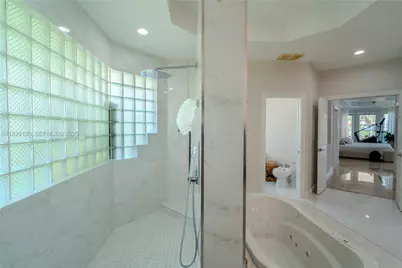 2493 Poinciana Dr, Weston, FL 33327 - Photo 23
