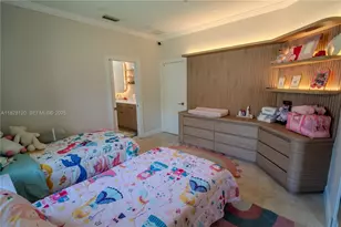 2493 Poinciana Dr, Weston, FL 33327 - Photo 39