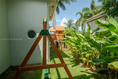 2493 Poinciana Dr, Weston, FL 33327 - Photo 55