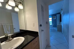 2899 Collins Ave, Miami Beach, FL 33140 - Photo 27