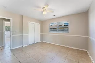 811 Evergreen Dr, Lake Park, FL 33403 - Photo 15