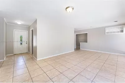 811 Evergreen Dr, Lake Park, FL 33403 - Photo 21