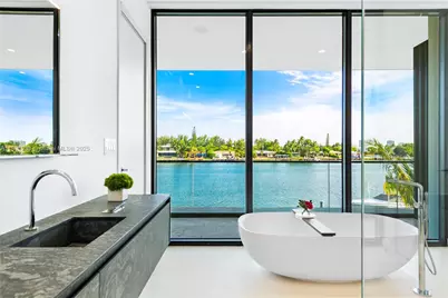 1410 S Biscayne Point Rd, Miami Beach, FL 33141 - Photo 35