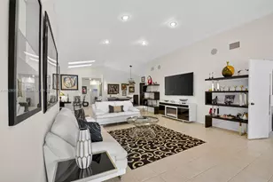 10344 Sunset Bend Dr, Boca Raton, FL 33428 - Photo 3