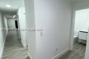 968 N 18th Ct, Hollywood, FL 33020 - Photo 13