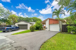 11765 SW 135th Ct, Miami, FL 33186 - Photo 1