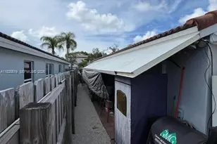 1988 SE 12th St, Homestead, FL 33035 - Photo 37