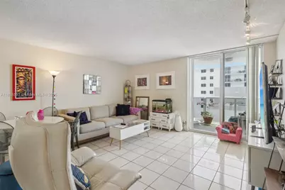 2401 Collins Ave #1612, Miami Beach, FL 33140 - Photo 5