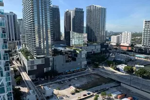 31 SE 5th St, Miami, FL 33131 - Photo 31