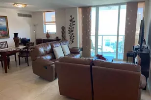 31 SE 5th St, Miami, FL 33131 - Photo 9