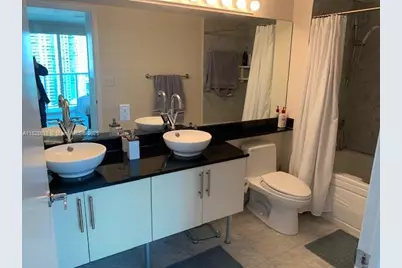 31 SE 5th St #2601, Miami, FL 33131 - Photo 19